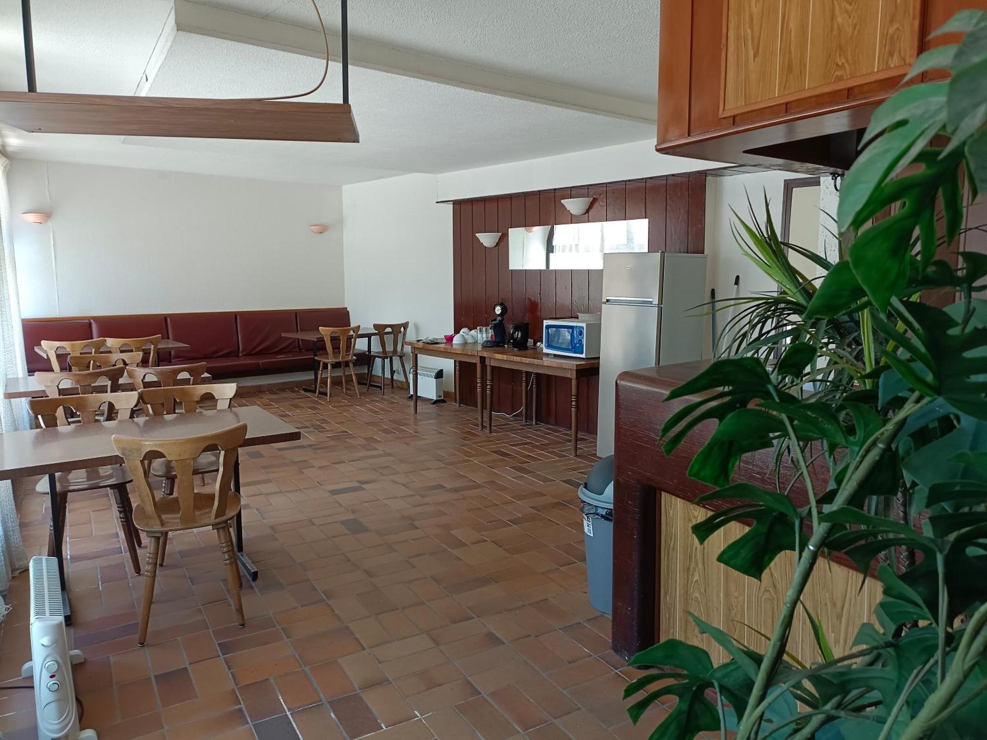 Chambre Quadruple Avec Salle De Bains Privative 1 فالويس المظهر الخارجي الصورة